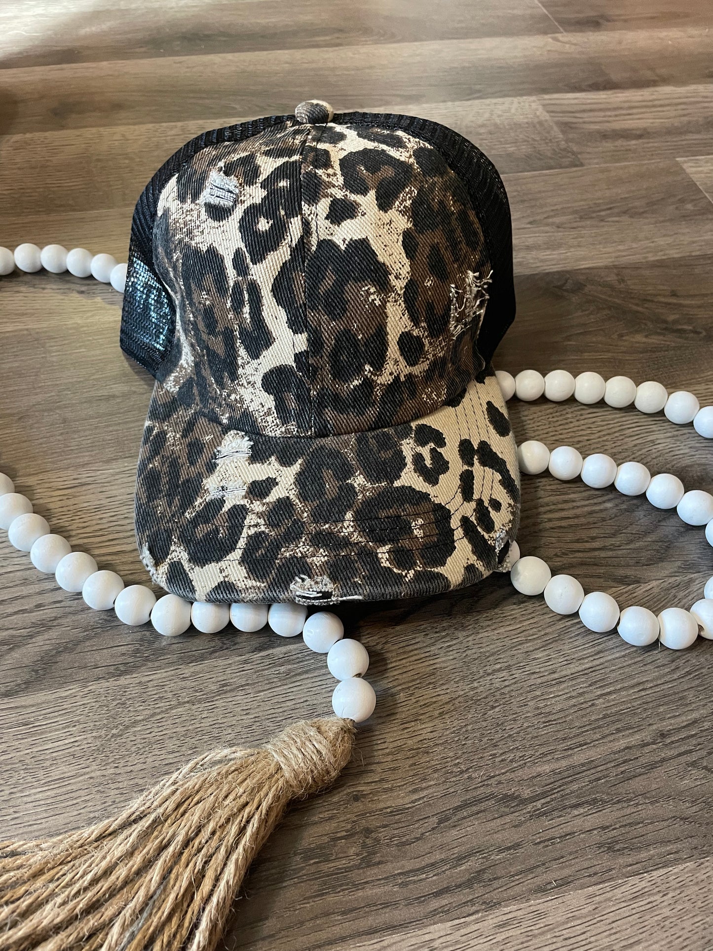 Cheetah criss cross hat